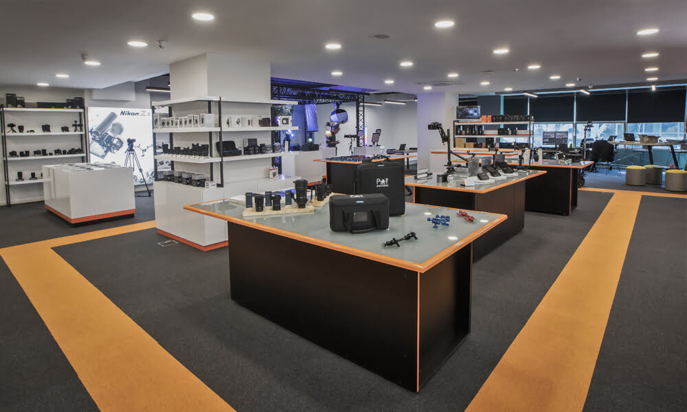 Showroom1