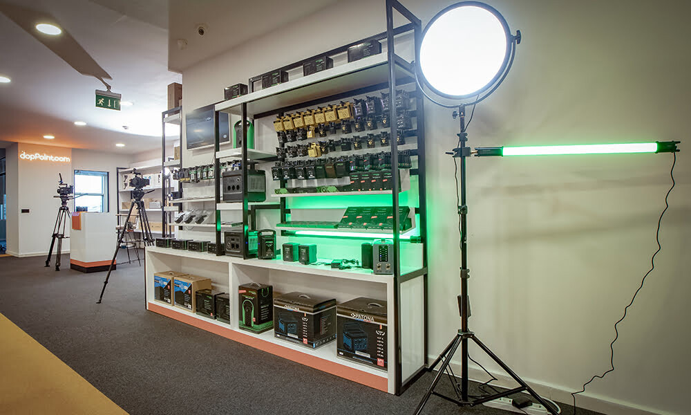 Showroom4